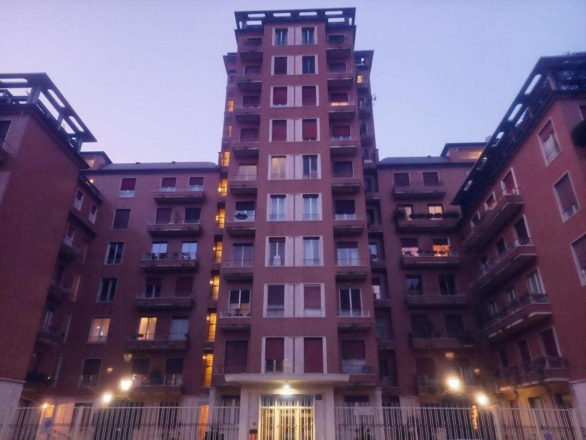 شقة Bilocale 7 Piano Balcone Vista Skyline ميلان المظهر الخارجي الصورة